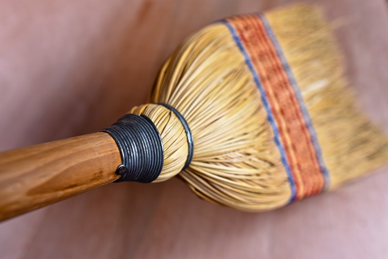 Working Mom Tips to Keep Your House Clean